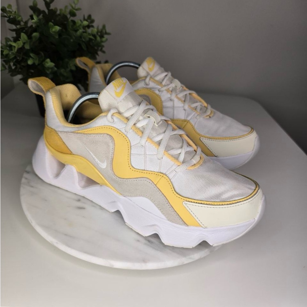 Nike Women's Sneakers in Yellow and White